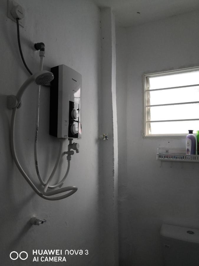 Abah 2 Room Homestay 파시르구당 외부 사진