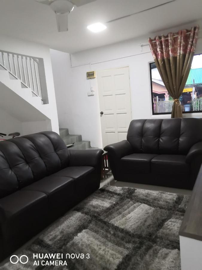 Abah 2 Room Homestay 파시르구당 외부 사진