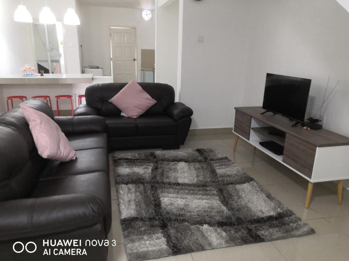 Abah 2 Room Homestay 파시르구당 외부 사진