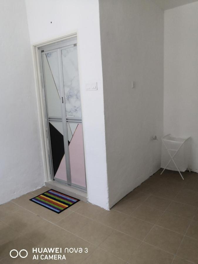 Abah 2 Room Homestay 파시르구당 외부 사진